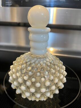 White Hobnail Glass Perfume Bottle with Round Stopper